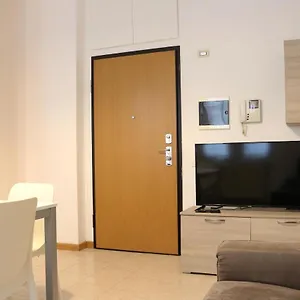  Appartamento Super Rogoredo Vacation - 4 People